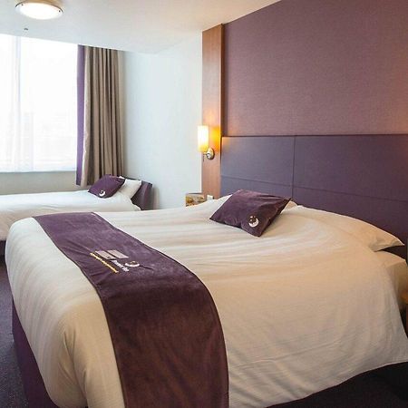 Premier Inn Lymington Extérieur photo