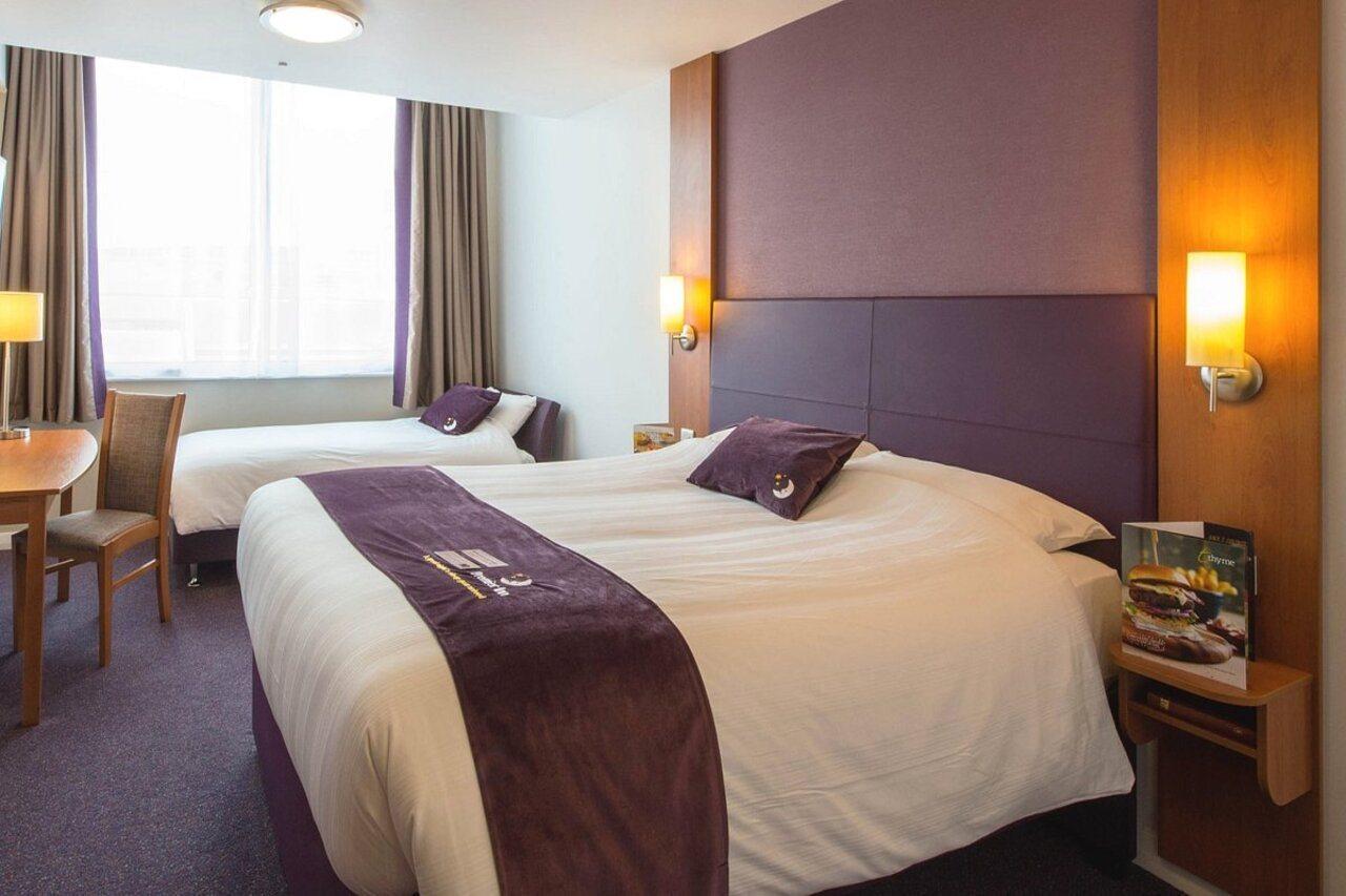 Premier Inn Lymington Extérieur photo