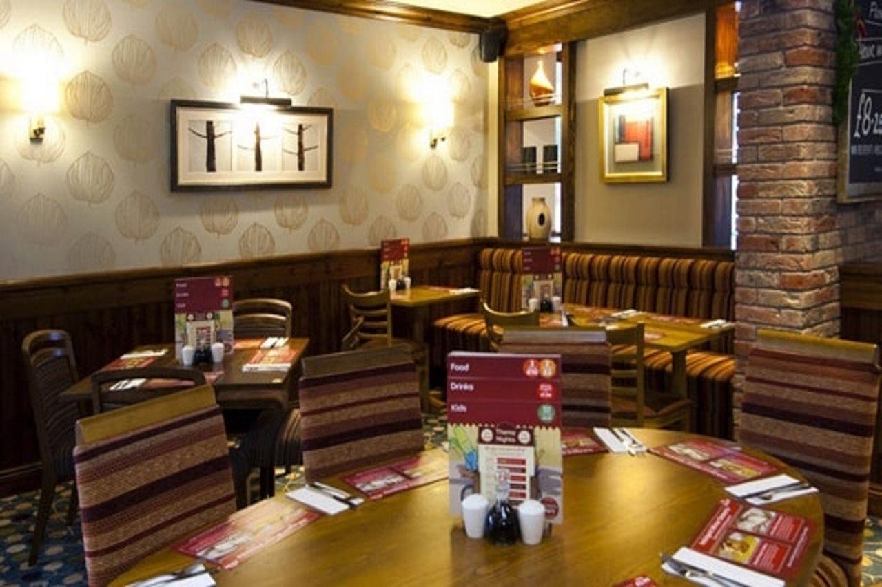 Premier Inn Lymington Extérieur photo