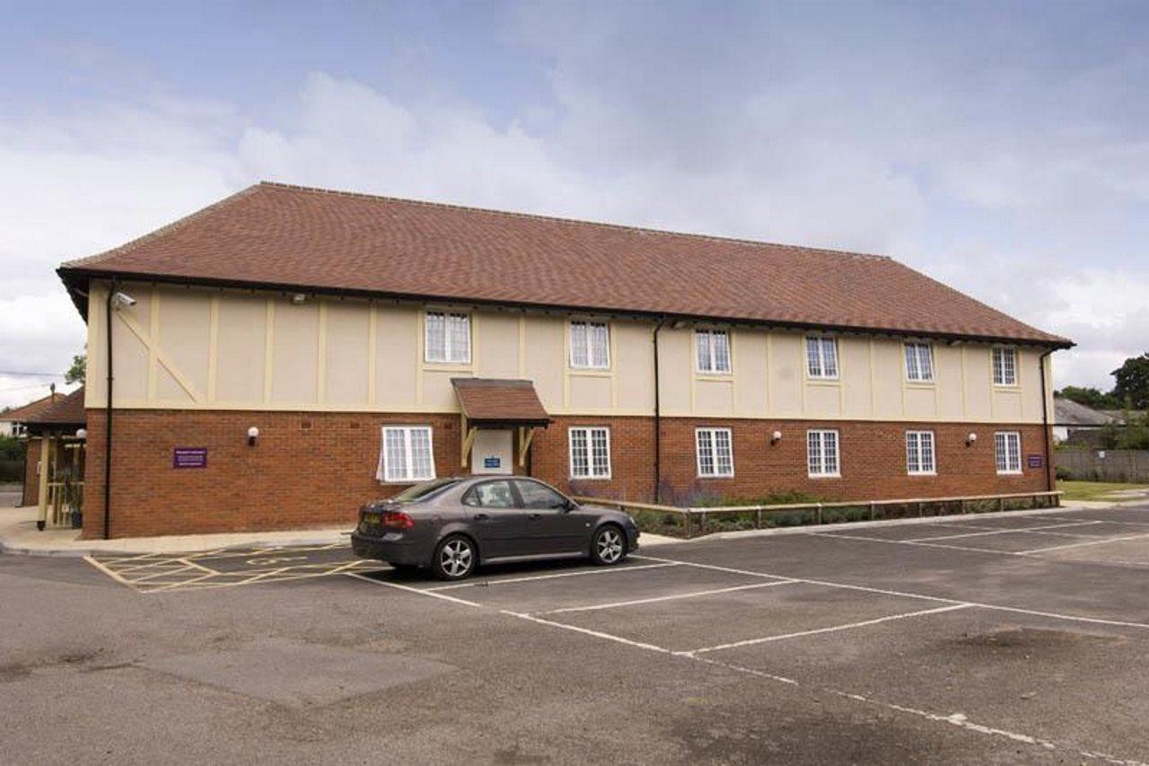Premier Inn Lymington Extérieur photo